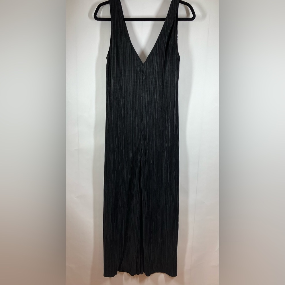 URBAN OUTFITTERS UO Wide Leg Jumpsuit Pleated Black Size Medium